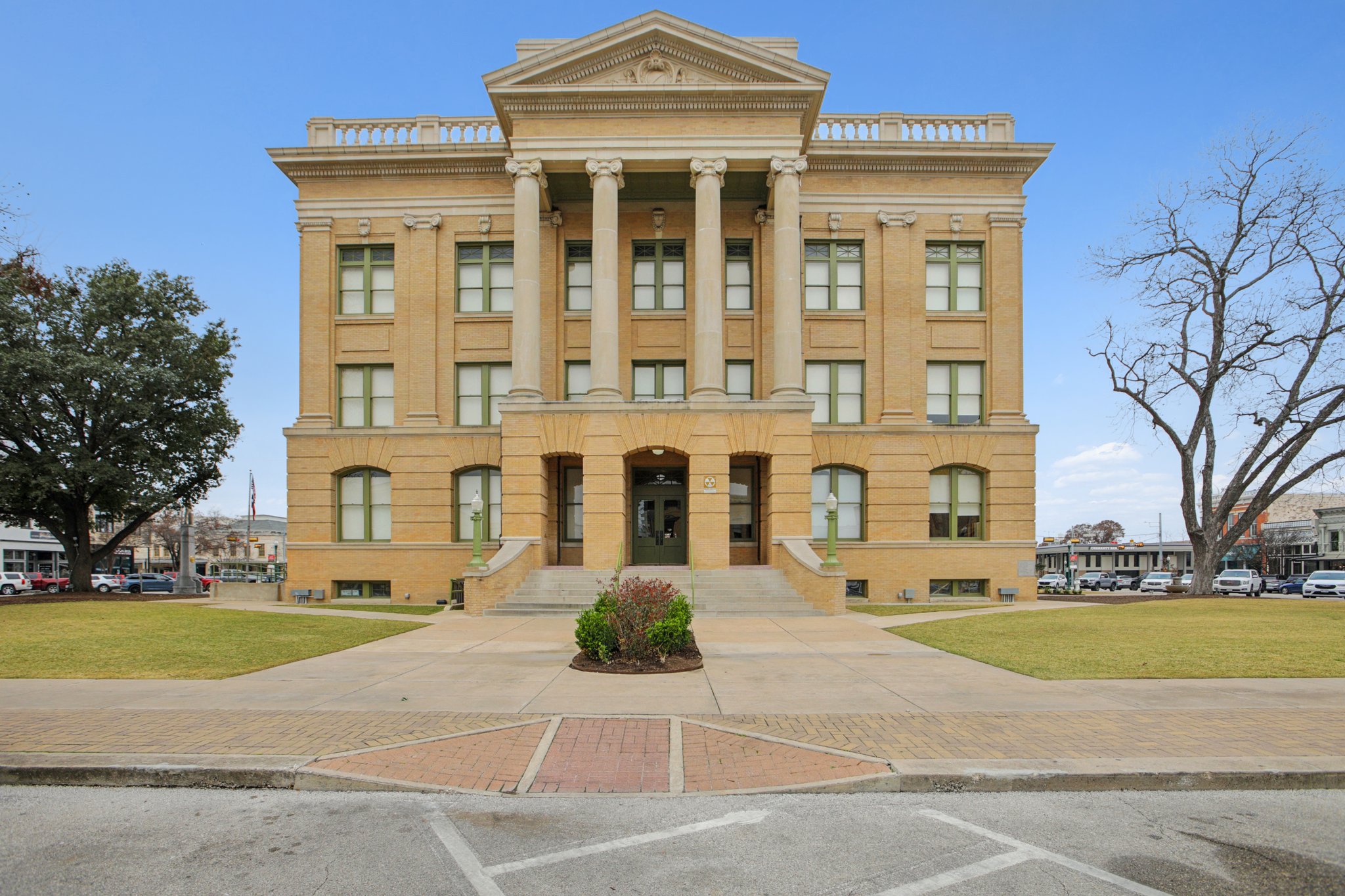 A large building with columns.